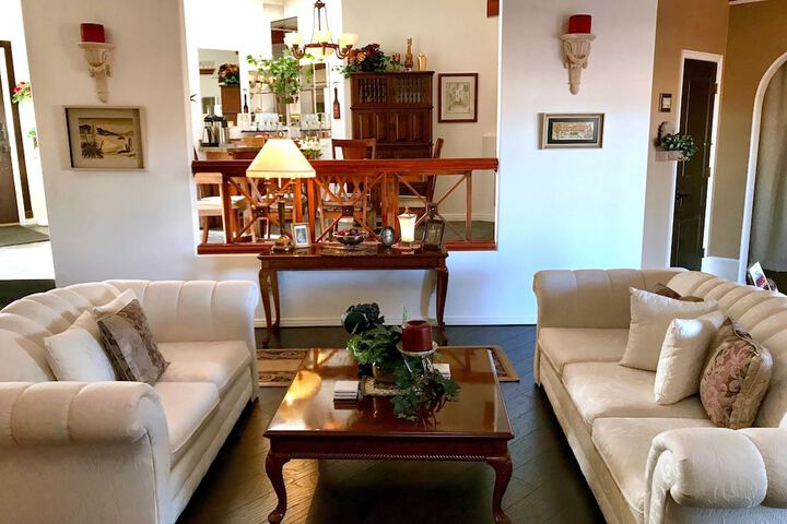 Guest Lobby