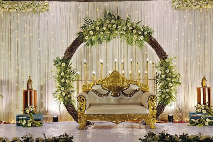 Ballroom/Hall 48 of 58