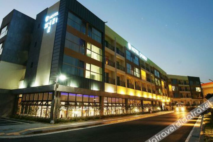 Hotel 4 of 22