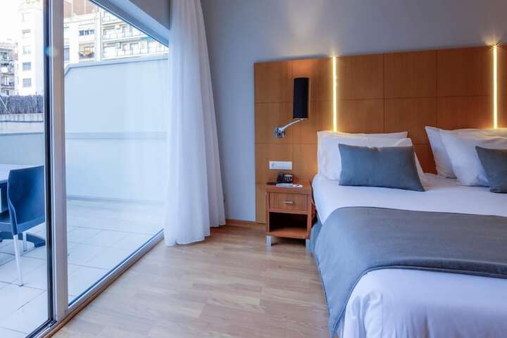 Room 32 of 112