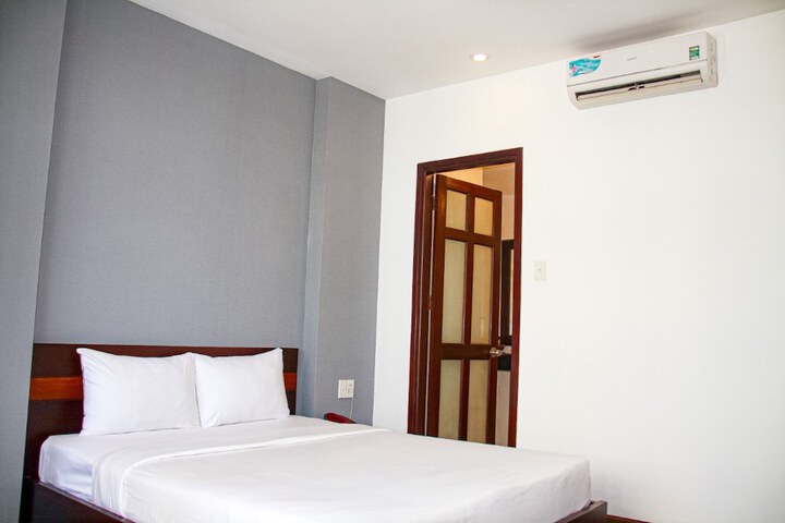 Room 18 of 49