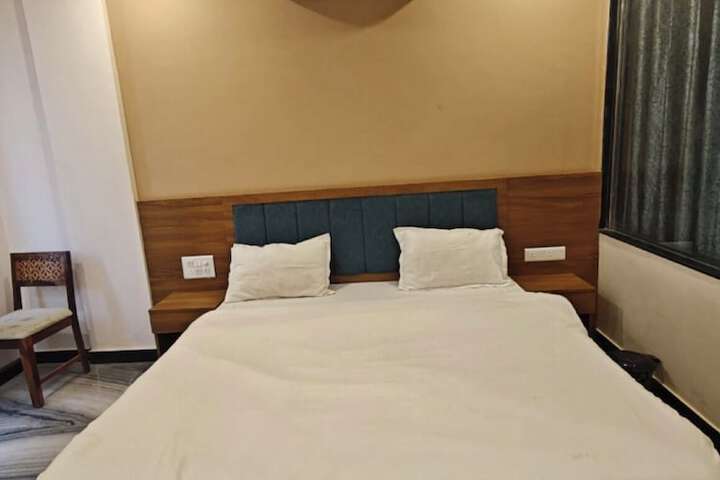 Room 4 of 21