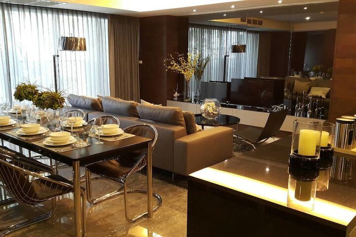 Room 12 of 36