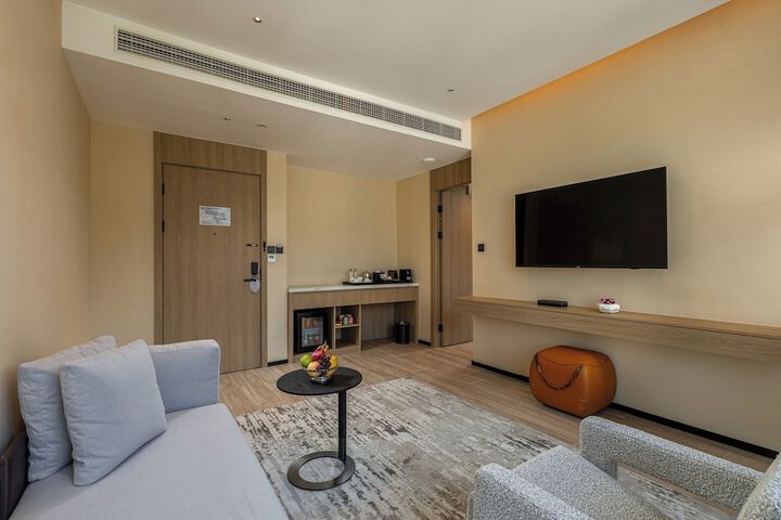 Room 15 of 133