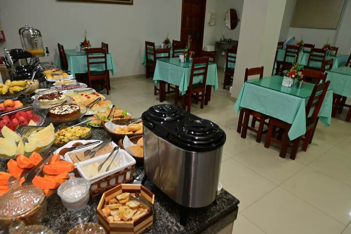 Dining 39 of 55