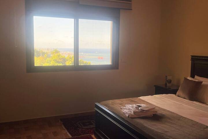 Room 4 of 15
