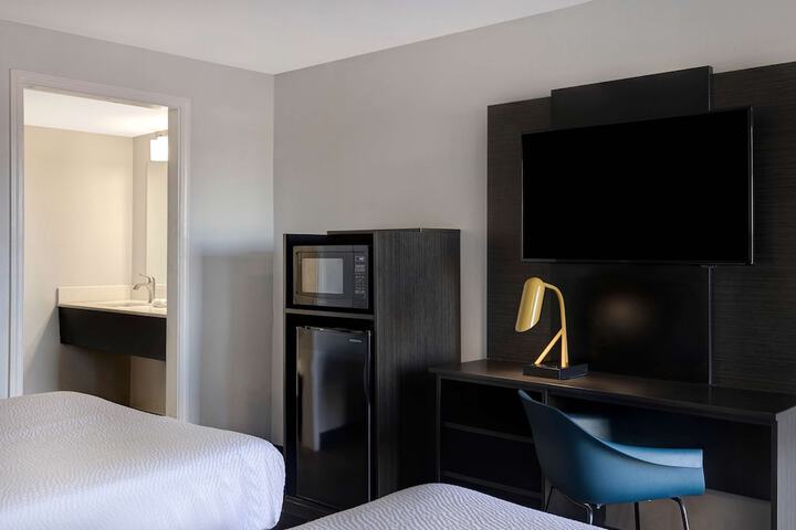 Standard Double Bed (7 of 10)