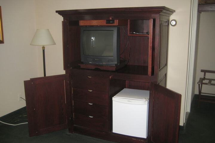 Room 10 of 24