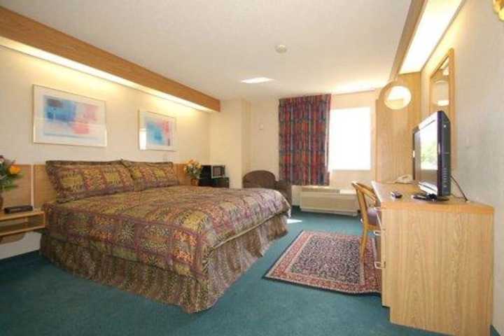 Standard | King Bed (8 of 9)