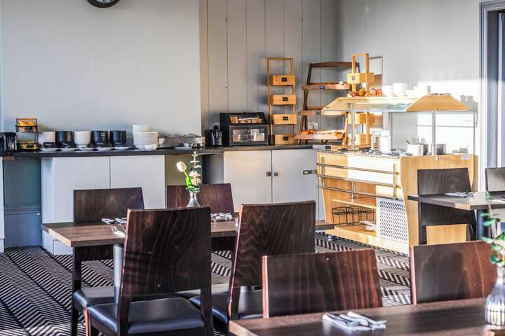 Breakfast/Coffee Service 54 of 74
