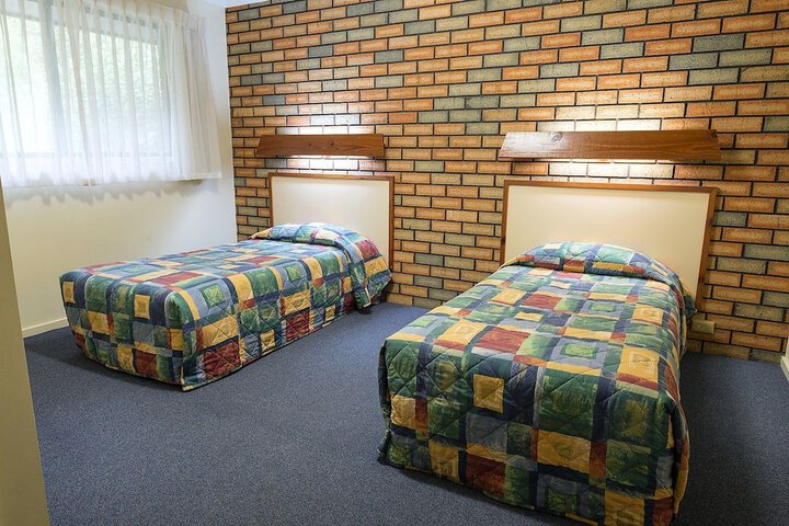 Room 2 of 42