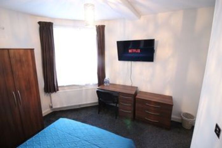 Room 22 of 28
