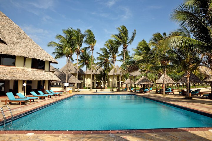 Pools & Facilities