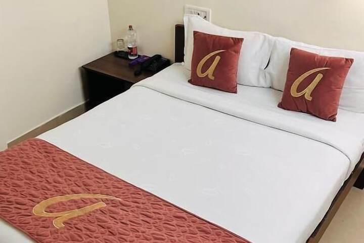 Room 3 of 27