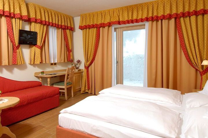 Room 14 of 91