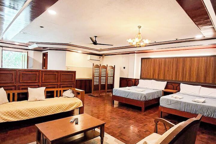 Room 30 of 64