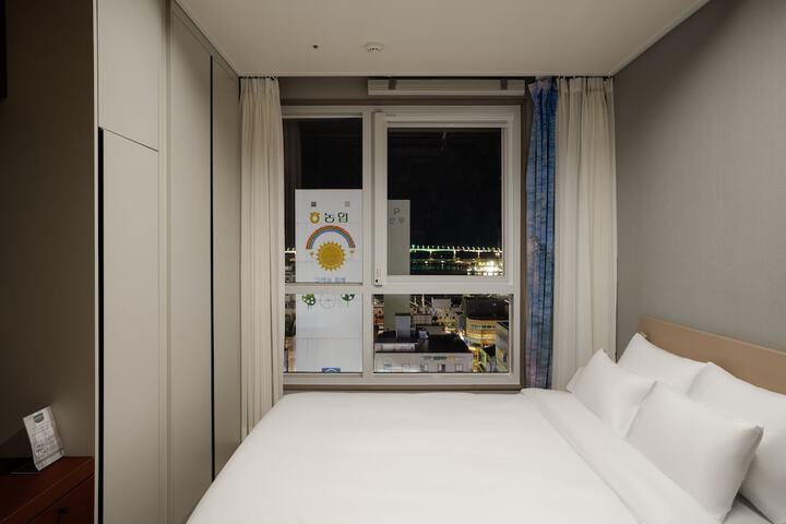 Room 20 of 45