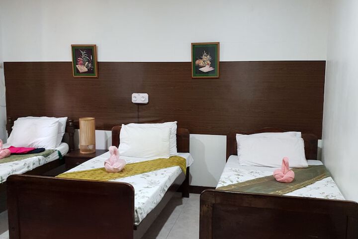 Room 12 of 71