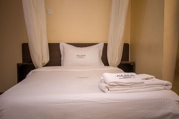 Room 21 of 51