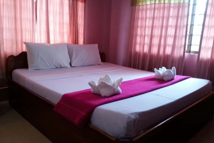 Room 18 of 65