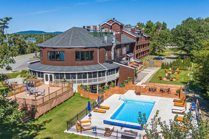 Pool image of Hotel Lac Brome BW Signature Collection