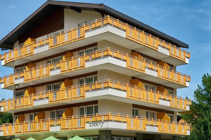 Hotel 74 of 79