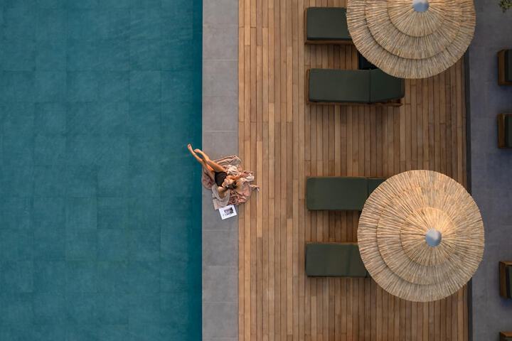 Pool 53 of 84
