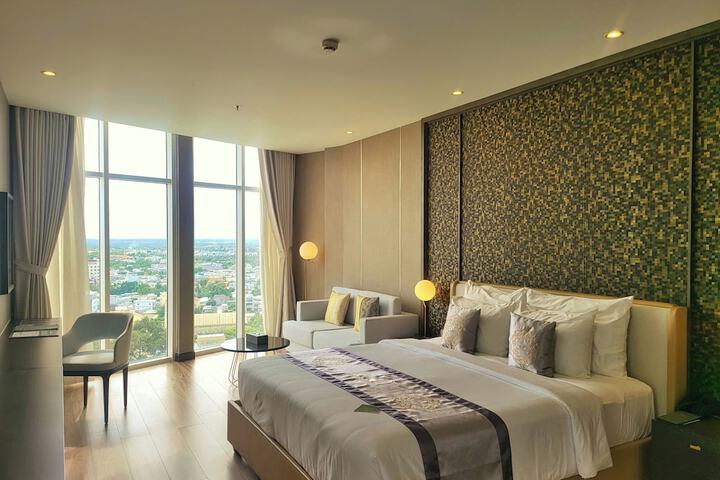 Room 17 of 60