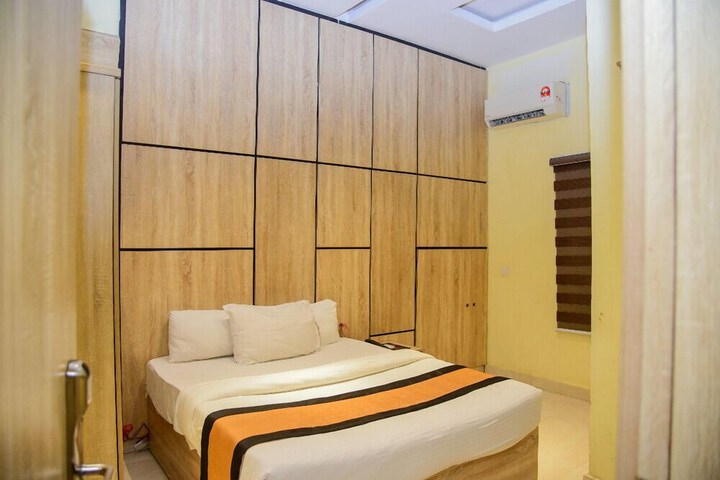 Room 25 of 78