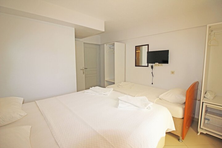 Room 15 of 54