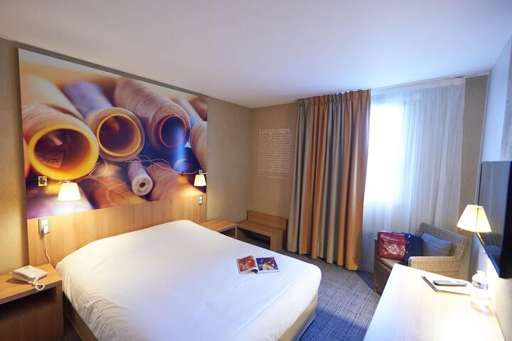 Room 16 of 47