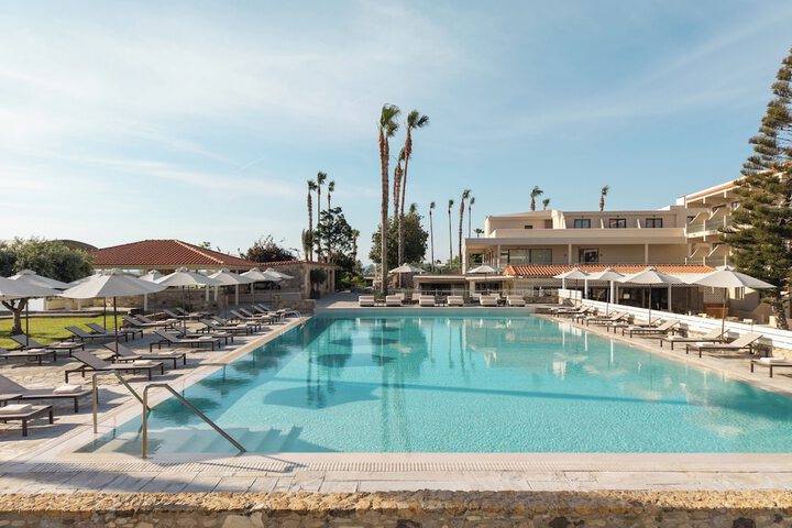 Pool 52 of 128