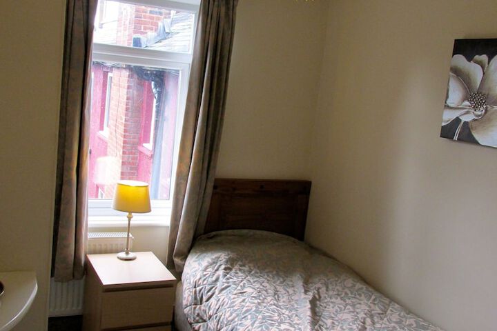 Room 32 of 111