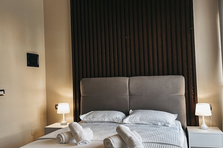 Room 8 of 23