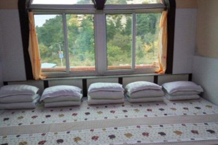 Room 17 of 21