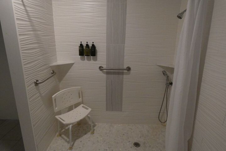Room 63 of 98
