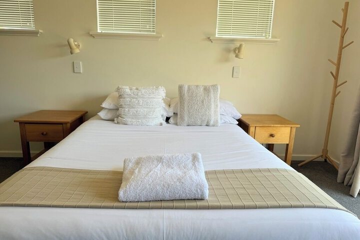 Room 12 of 178