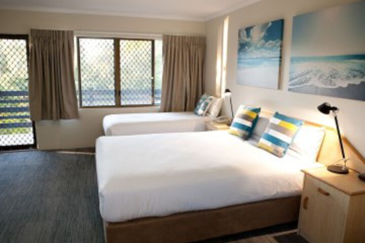 Room 12 of 66