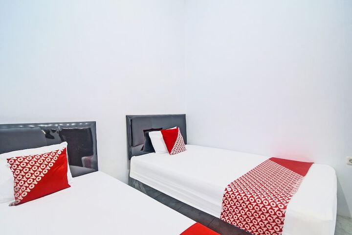 Room 16 of 31