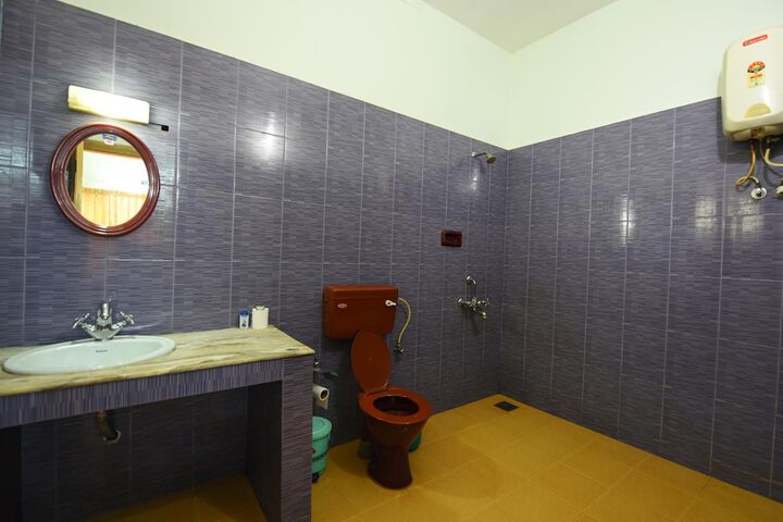 Room 27 of 73