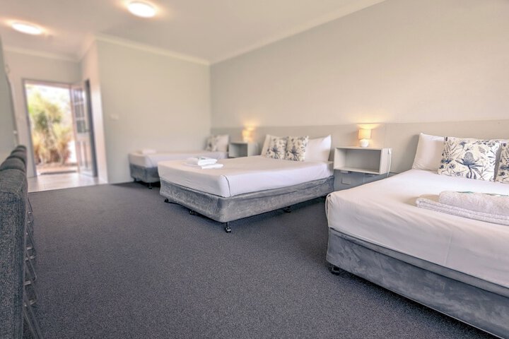Room 6 of 29