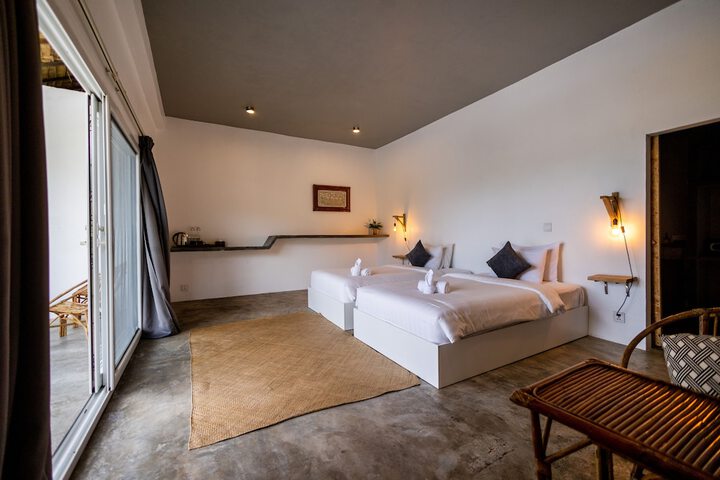 Room 2 of 78