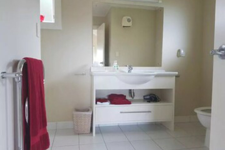 Room 3 of 11