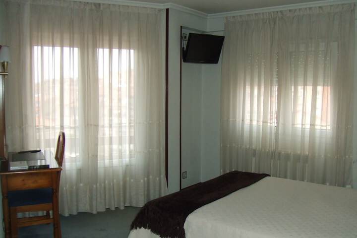 Room 13 of 54
