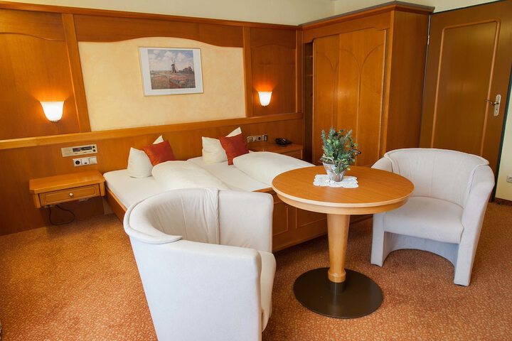 Room 19 of 50