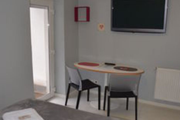 Room 12 of 14