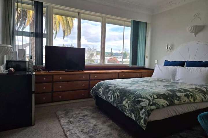 Room 22 of 70
