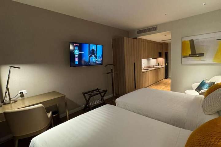 Room 3 of 17