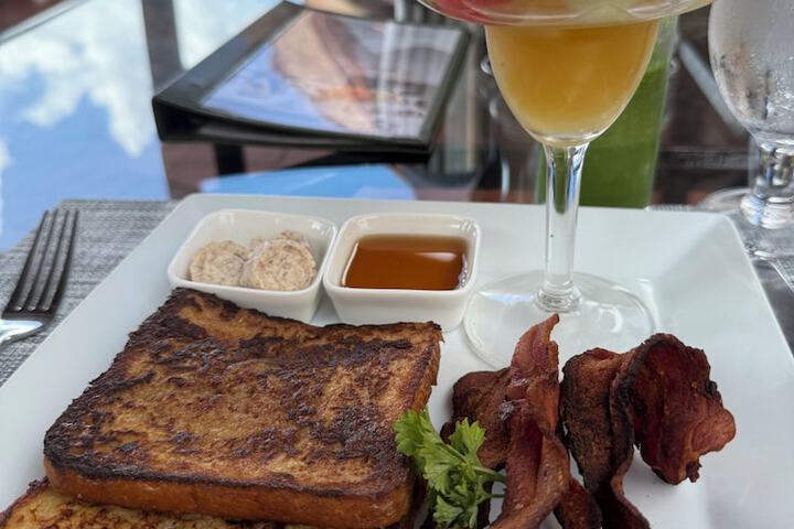 Breakfast/Coffee Service 72 of 108