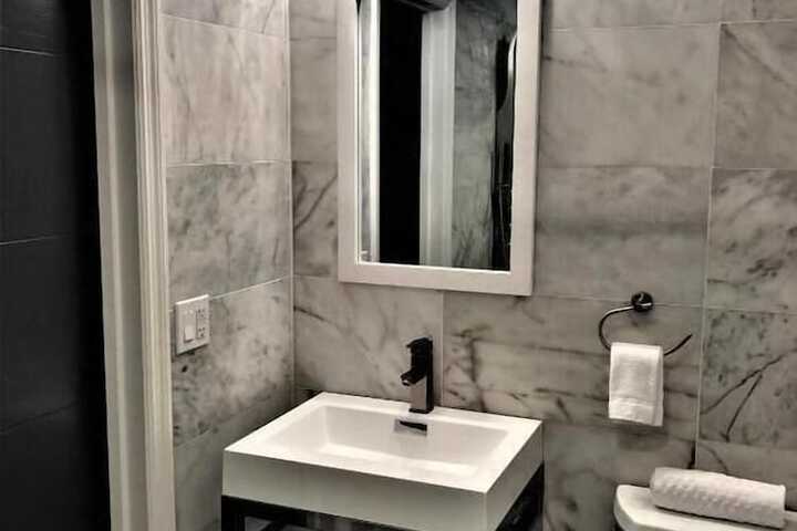 Room 42 of 59